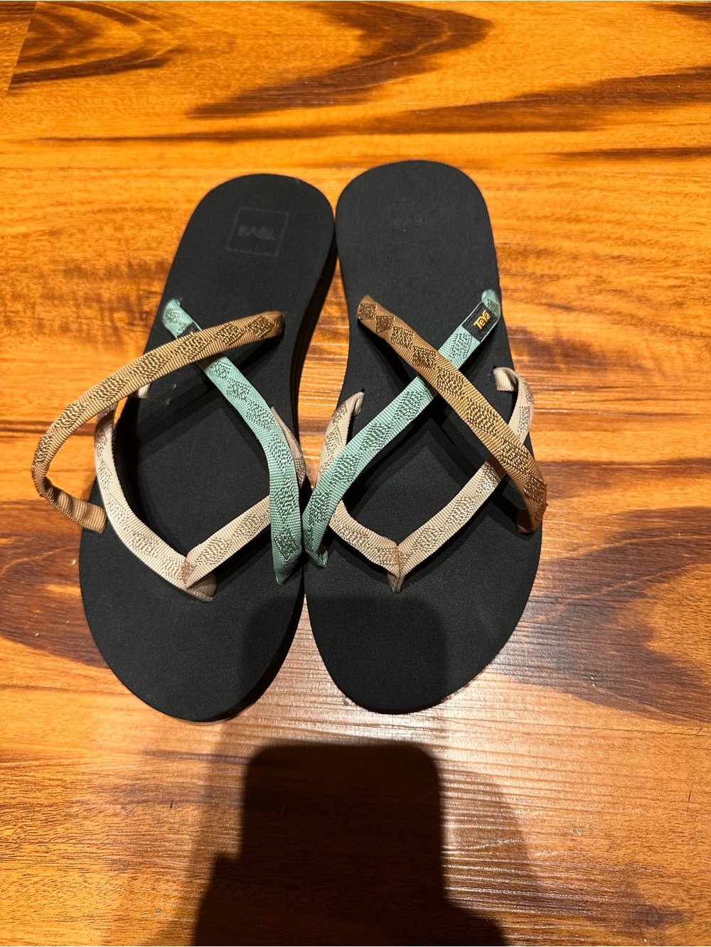 Women's Olowahu Flip-Flop size 11